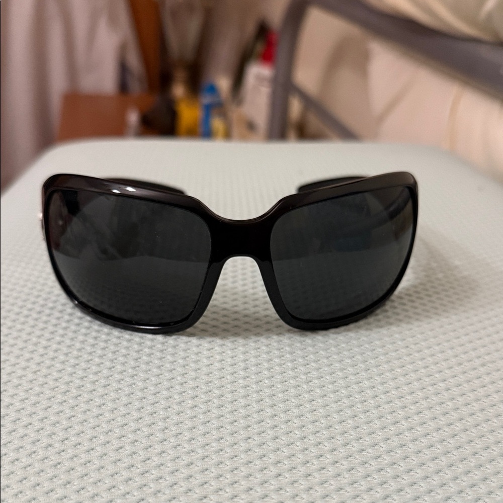 CHANEL Black Sunglasses with Silver Accents - Picture 4 of 7
